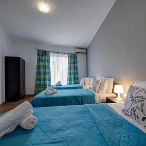 side-seaviews-seabay-sliema-penthouse.hotelssaintjulians.com/