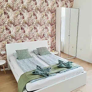 R374 #freeparking Budapesta